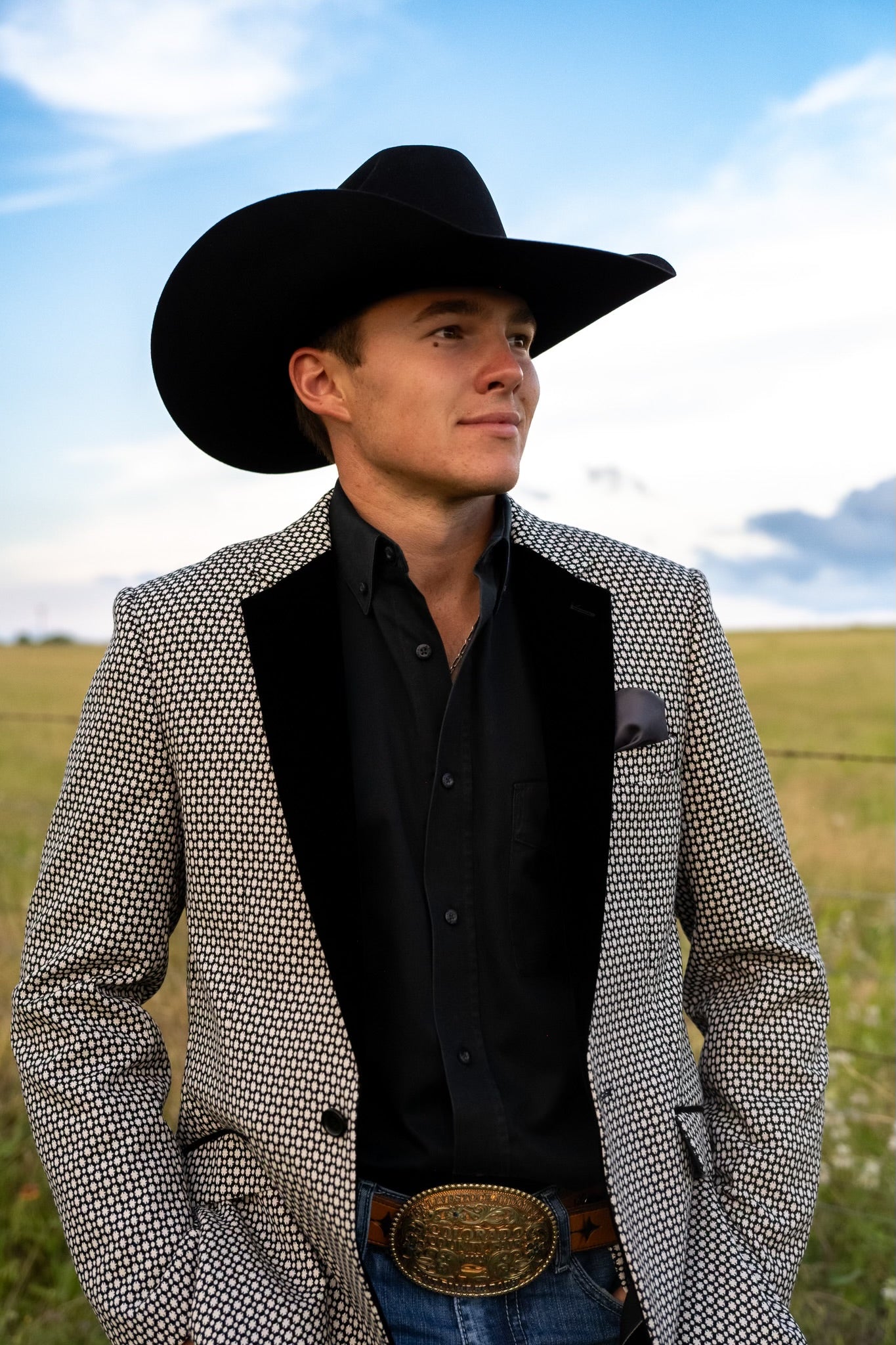 Black and White Velvet Lapel Cowboy Sport Coat front view in tailored Western fit